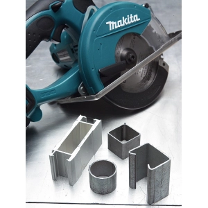 Makita DCS550RTJ