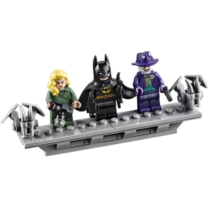 Lego 1989 Batmobile 76139