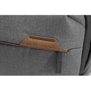 Peak Design Everyday Sling 3L