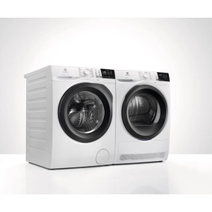 Electrolux PerfectCare 900 EW9HEU478R