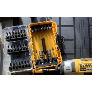 DeWALT DT70742T