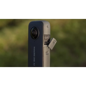 Insta360 One X2