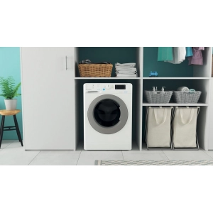 Indesit BDE 861483X WS