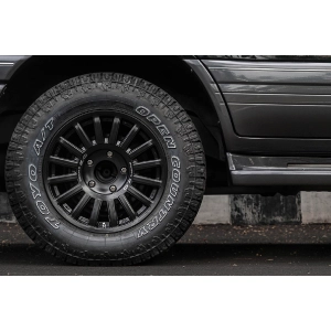 OZ Racing Rally Raid 8,5x18/6x114,3 ET40 DIA66,1