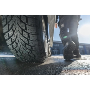 Nokian Seasonproof C 195/70 R15C 104T