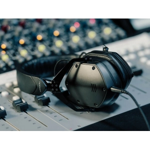 V-MODA