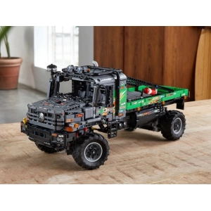 Lego 4x4 Mercedes-Benz Zetros Trial Truck 42129