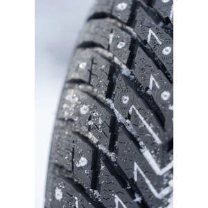 Nokian Hakkapeliitta 10 245/40 R19 98T