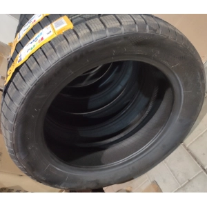 Aplus A702 225/55 R18 98V