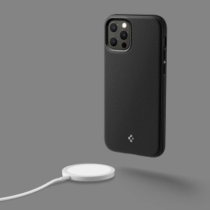 Spigen Mag Armor for iPhone 12 / 12 Pro