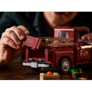 Lego Pickup Truck 10290