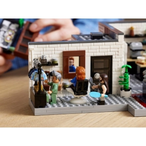 Lego Queer Eye The Fab 5 Loft 10291