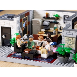 Lego Queer Eye The Fab 5 Loft 10291