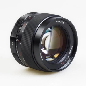 Voigtlaender 58mm f/1.4 Nokton SL II