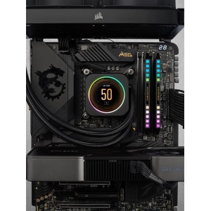 Corsair CMT32GX5M2B5200C40