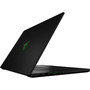 Razer Blade 17 2022