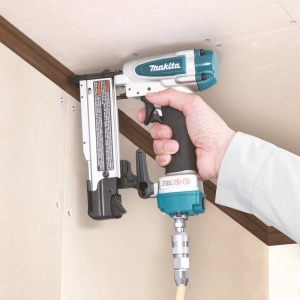 Makita AF353