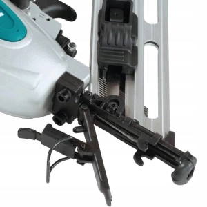 Makita AF635