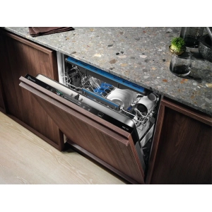 Electrolux EEM 48221 L