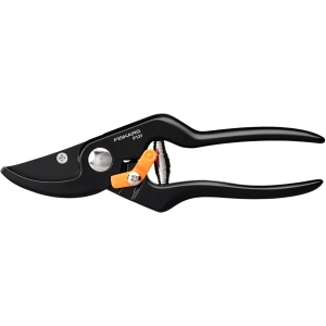 Tijeras Fiskars Solid P131