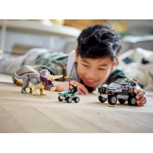 Lego Triceratops Pick-up Truck Ambush 76950