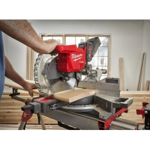 Milwaukee M18 FMS305-121