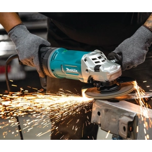 Makita GA7070X1