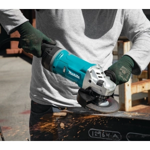 Makita GA7070X1