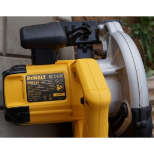 DeWALT DWE550