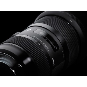 Sigma 18-35mm f/1.8 Art HSM DC