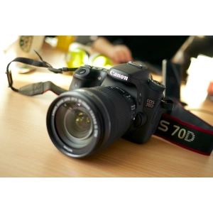 Canon EOS 70D kit 18-55