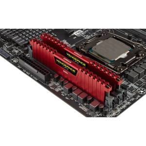 Corsair Vengeance LPX DDR4 2x8Gb