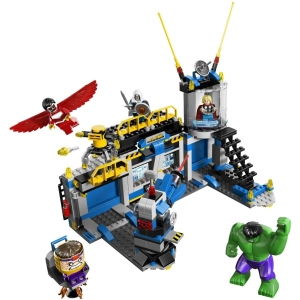 Lego Hulk Lab Smash 76018