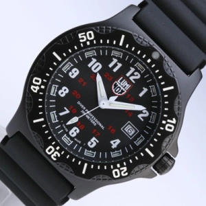 Luminox