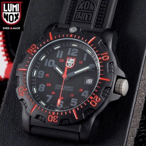 Luminox