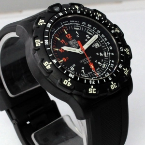 Luminox