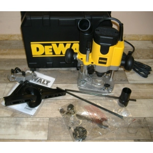 DeWALT DW621K