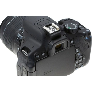 Canon EOS 650D kit 18-135