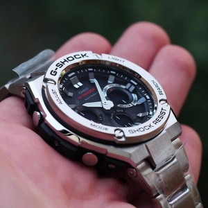 Casio G-Shock GST-W110BD-1A2