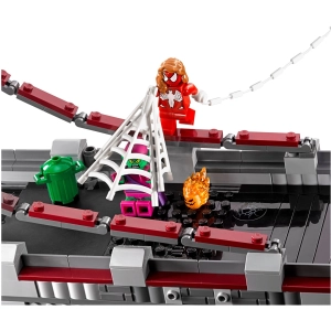 Lego Web Warriors Ultimate Bridge Battle 76057