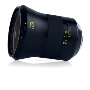 Carl Zeiss 28mm f/1.4 Otus