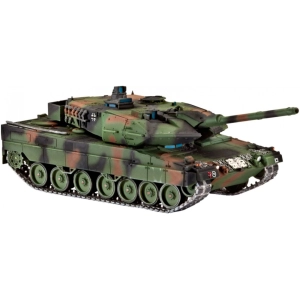 Maqueta Revell Leopard 2A6/A6M (1:72)