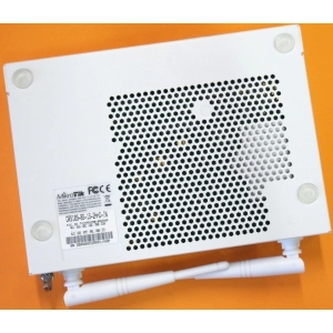 MikroTik CRS109-8G-1S-2HnD-IN