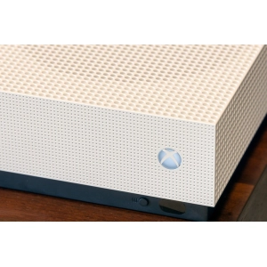 Microsoft Xbox One S 1TB